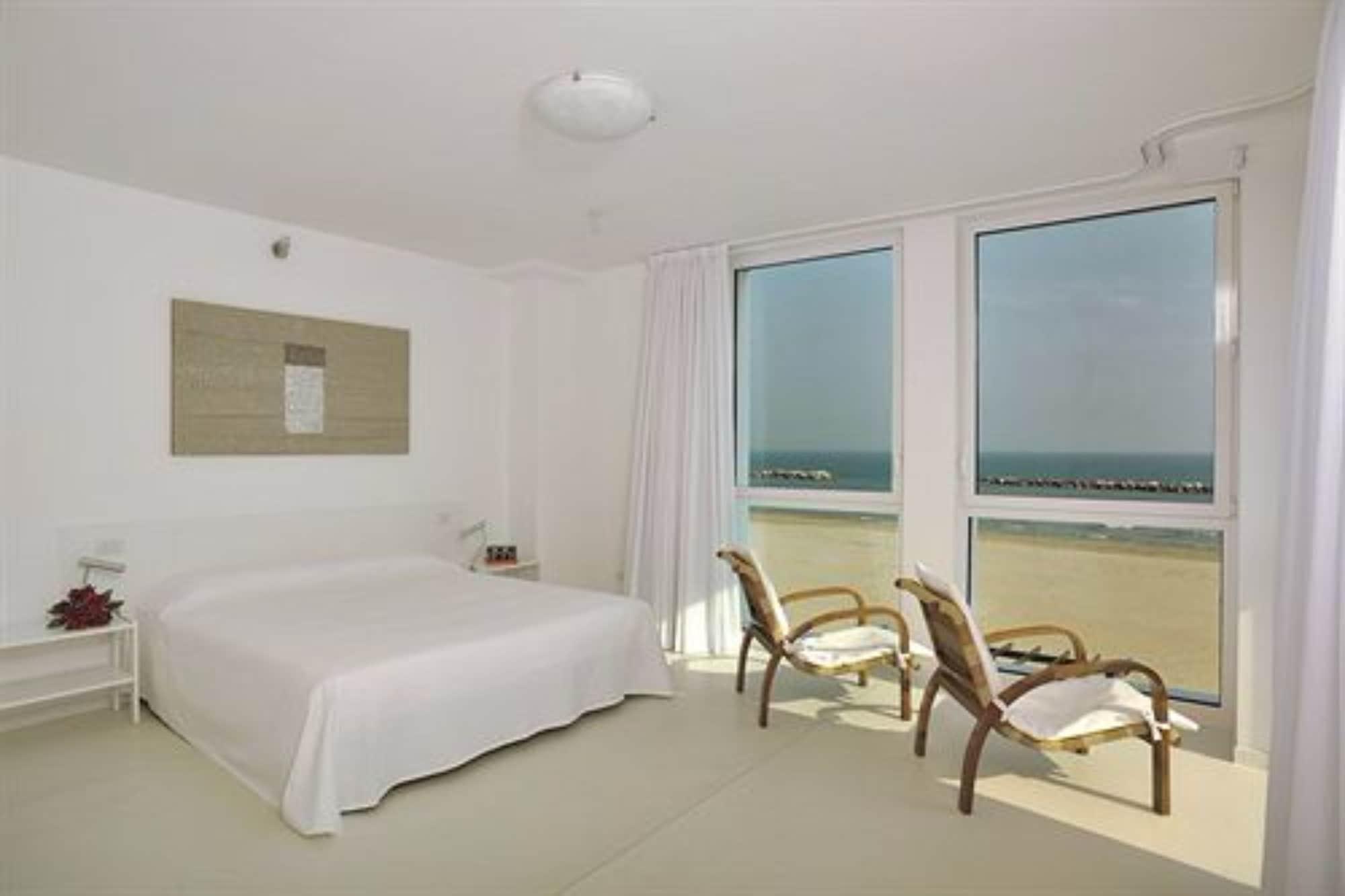 Hotel Alexander Museum Palace Pesaro Ngoại thất bức ảnh