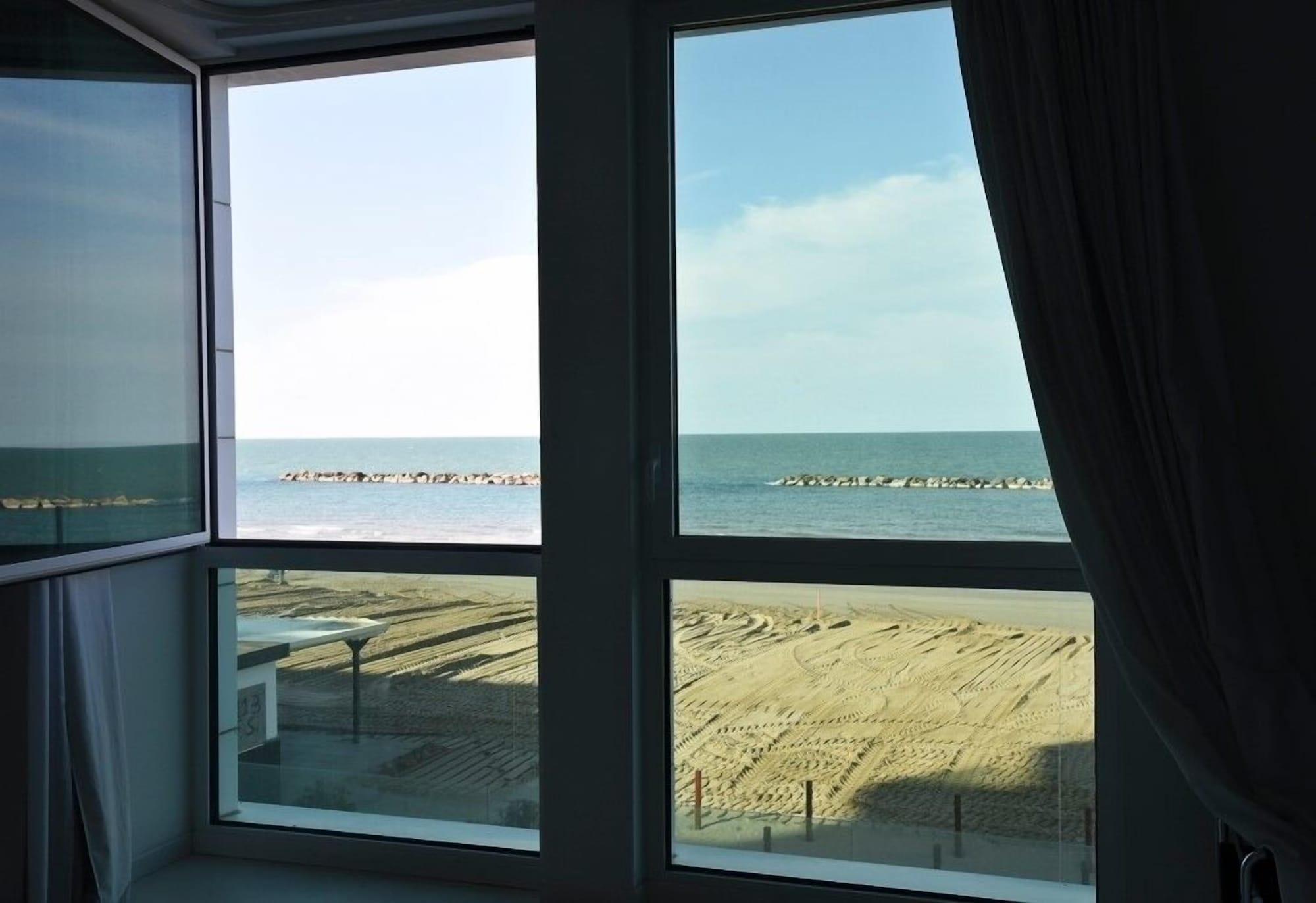 Hotel Alexander Museum Palace Pesaro Ngoại thất bức ảnh