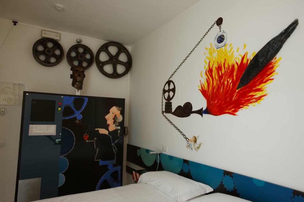 Hotel Alexander Museum Palace Pesaro Ngoại thất bức ảnh